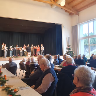 Seniorennachmittag mit Bläserklasse